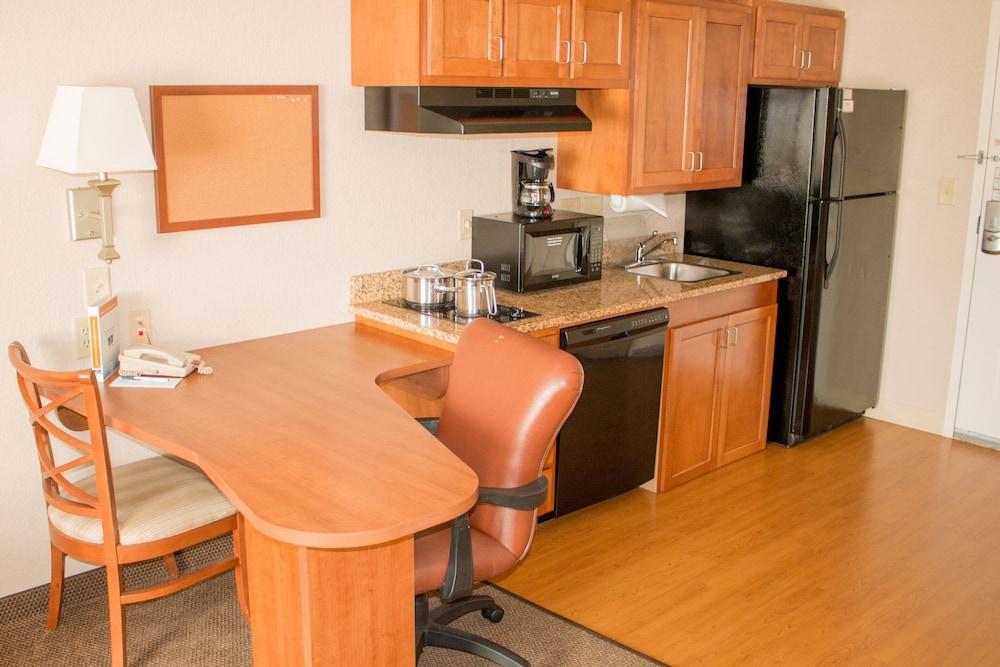 Candlewood Suites Sumter By Ihg Экстерьер фото